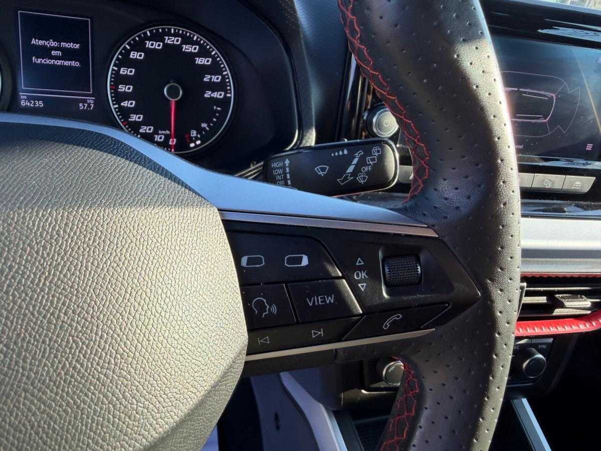 seat-arona-2022-gasolina-999cc