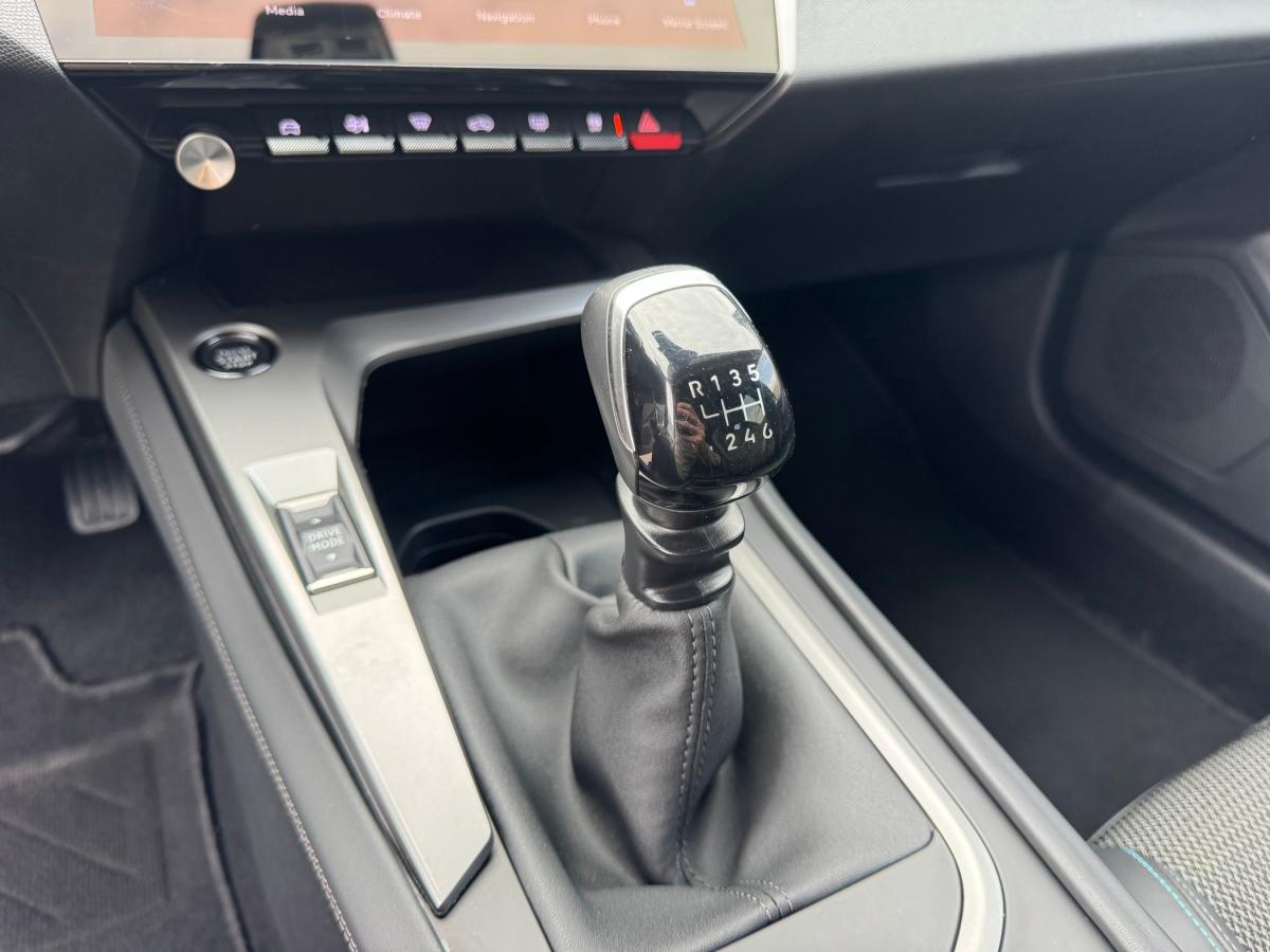 peugeot-308-2024-gasolina-1199cc