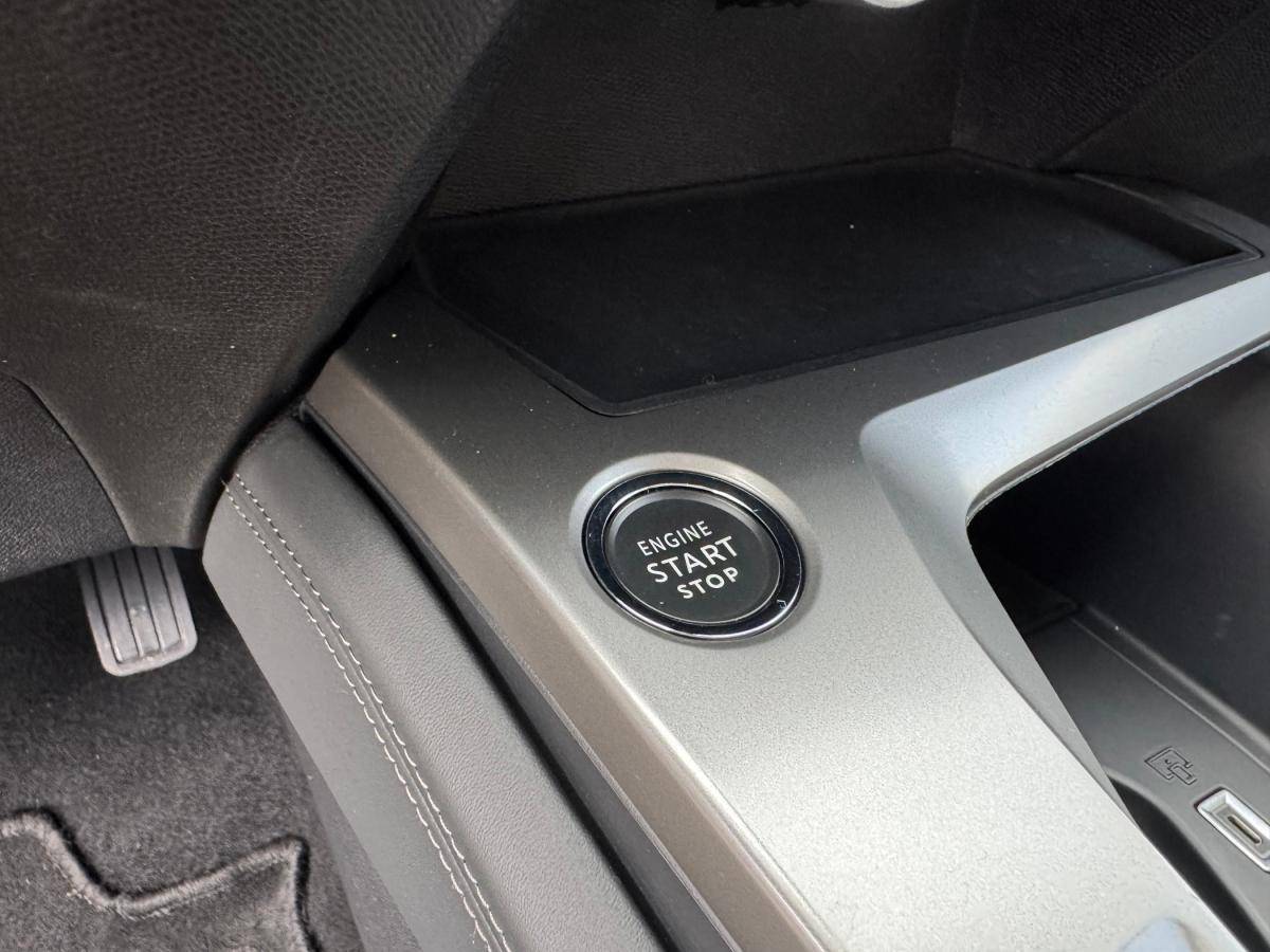 peugeot-308-2024-gasolina-1199cc