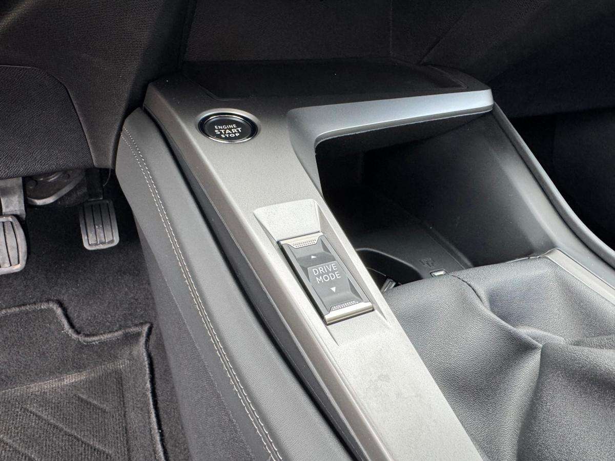 peugeot-308-2024-gasolina-1199cc