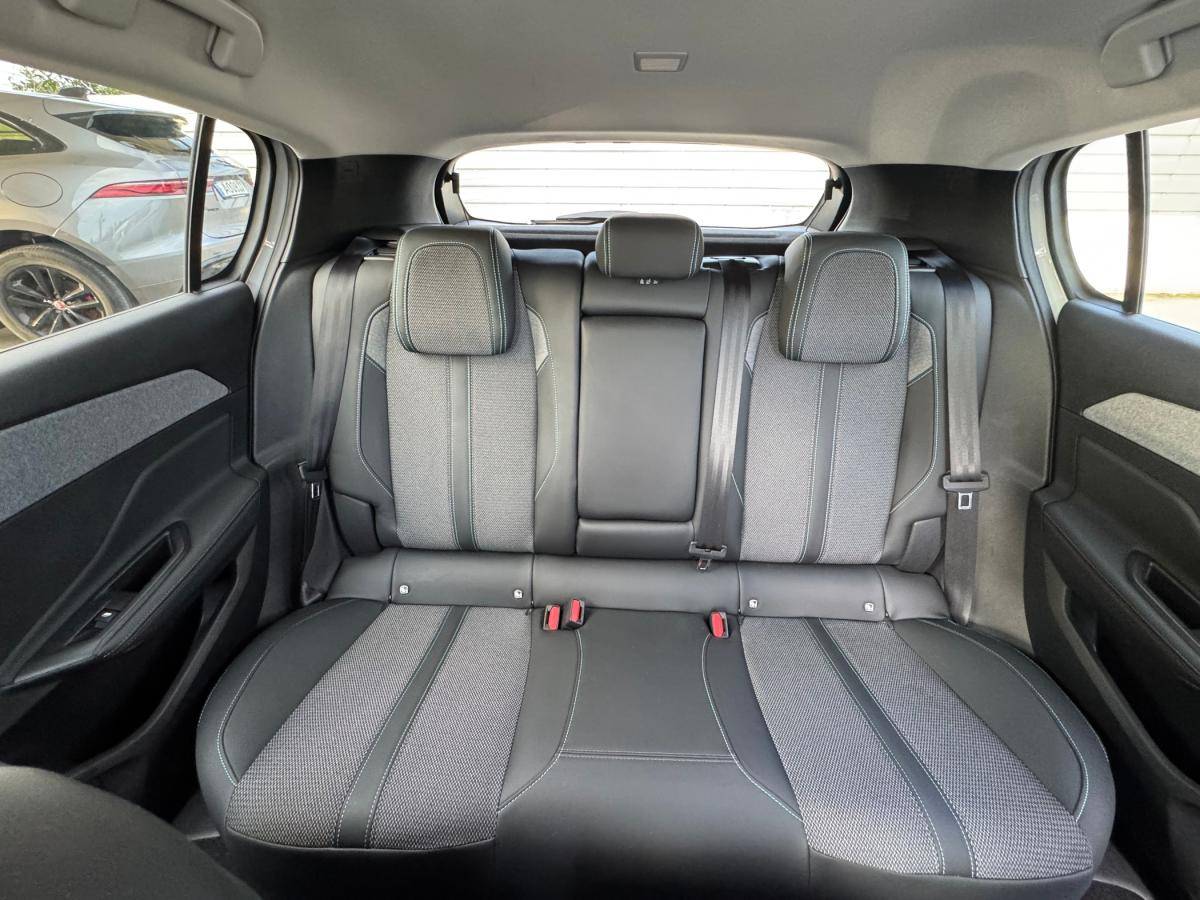 peugeot-308-2024-gasolina-1199cc