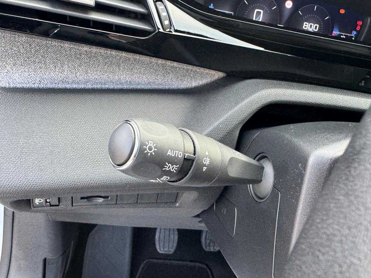 peugeot-308-2024-gasolina-1199cc