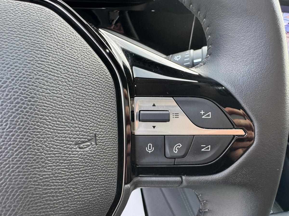 peugeot-308-2024-gasolina-1199cc