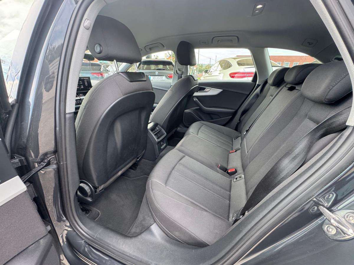 audi-a4-avant-2019-diesel-1968cc