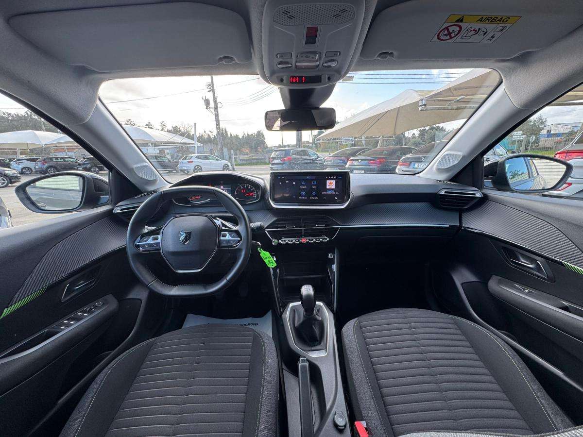 peugeot-208-2024-gasolina-1199cc