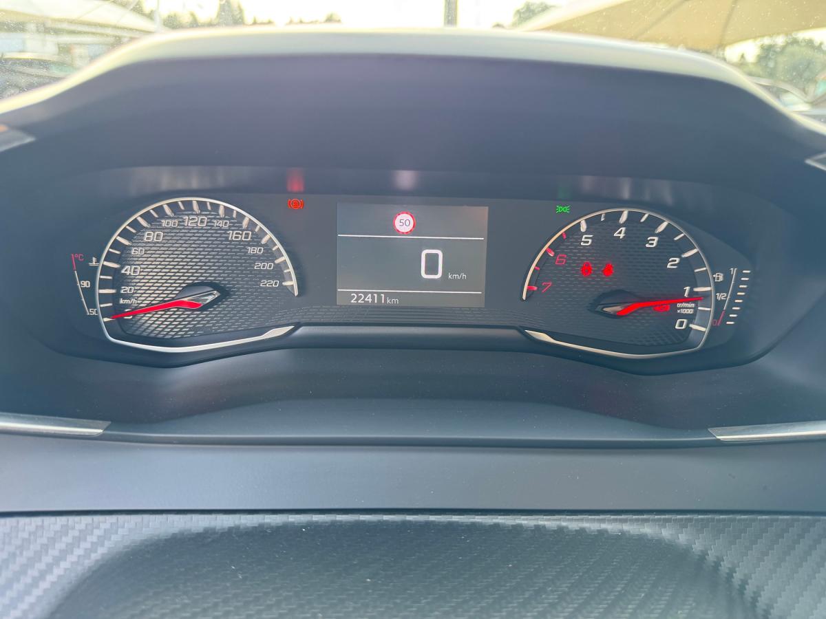 peugeot-208-2024-gasolina-1199cc