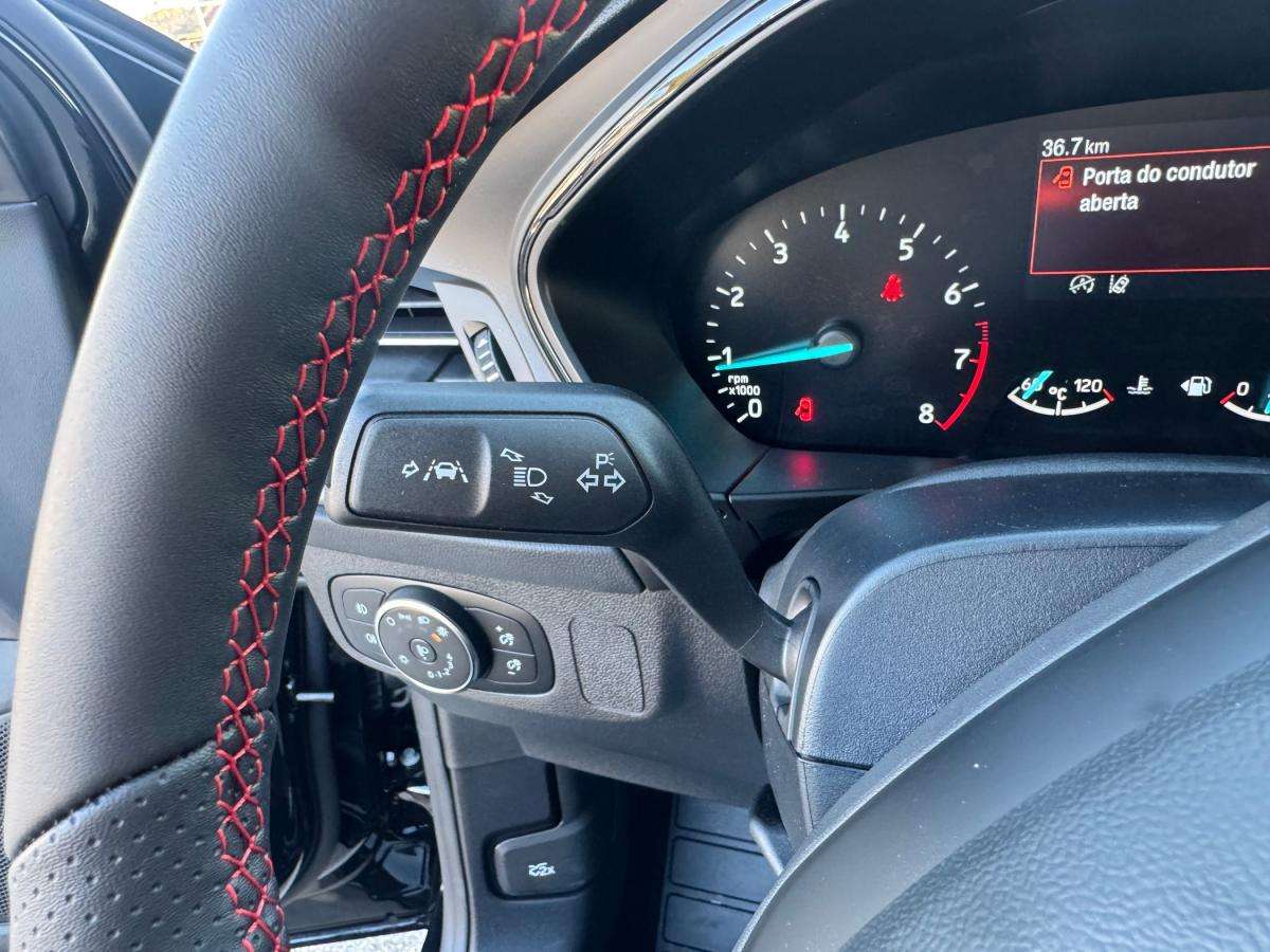 ford-focus-2025-gasolina-998cc
