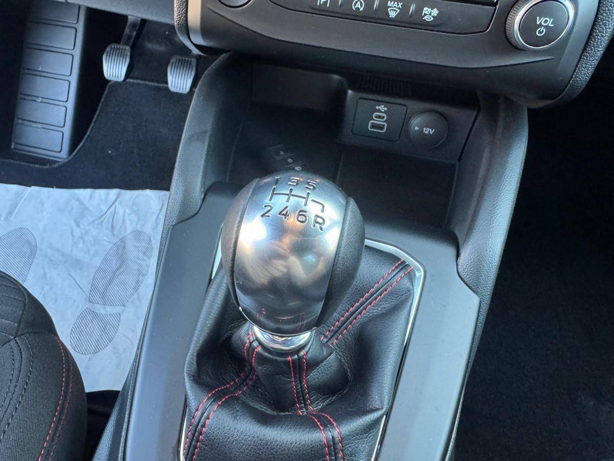 ford-focus-2025-gasolina-998cc