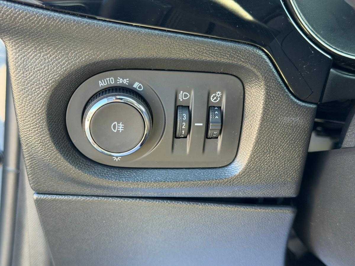 opel-corsa-2025-gasolina-1199cc