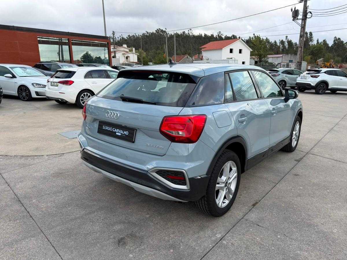 audi-q2-2025-gasolina-999cc