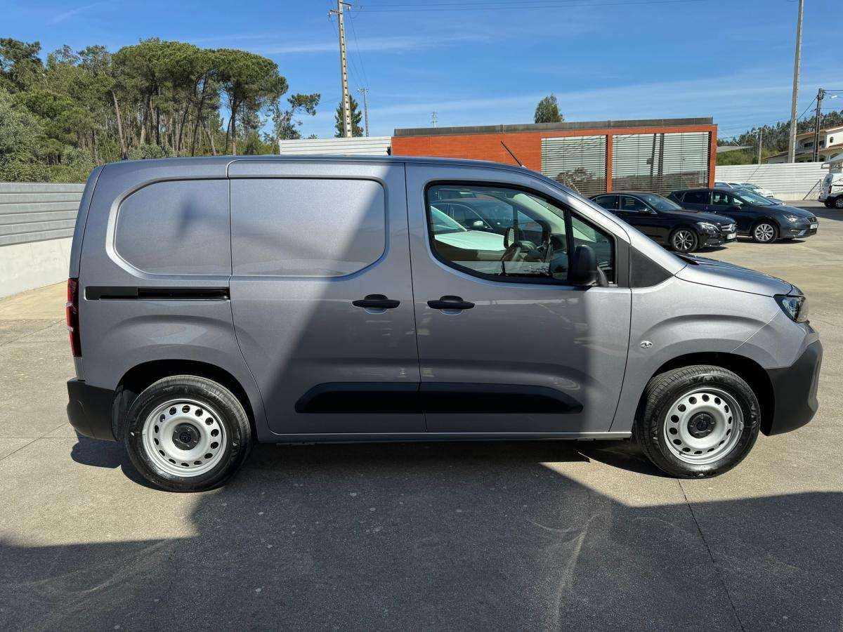peugeot-partner-2024-diesel-1499cc
