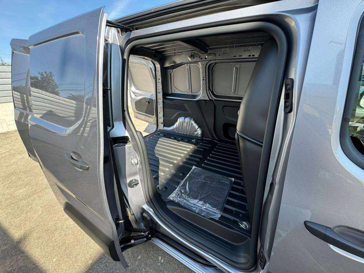 peugeot-partner-2024-diesel-1499cc