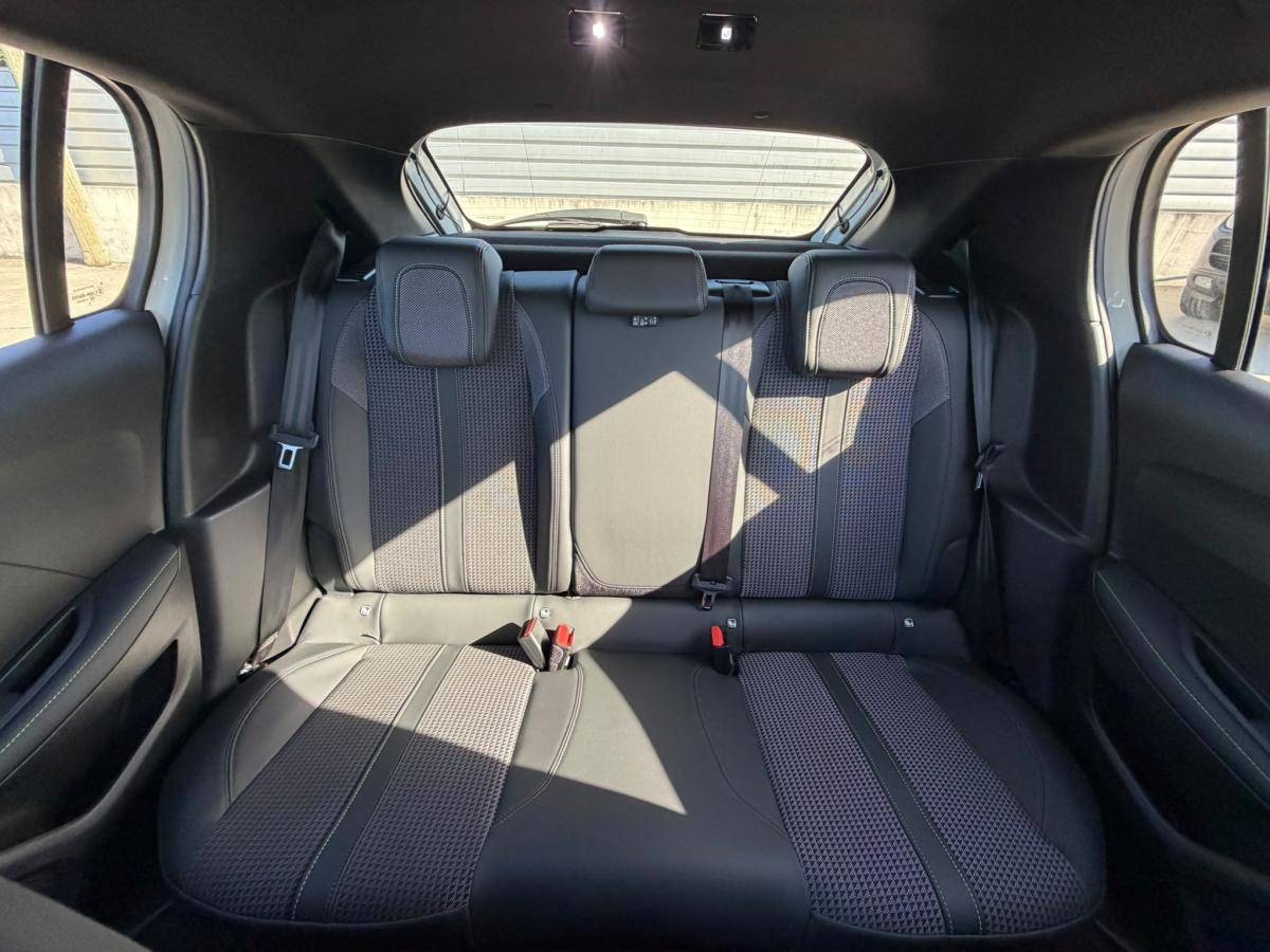 peugeot-208-2023-diesel-1499cc
