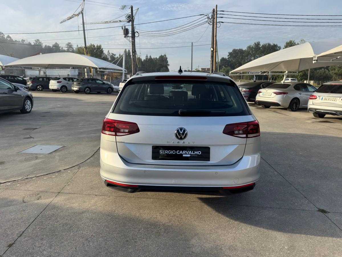 volkswagen-passat-variant-2019-diesel-1968cc