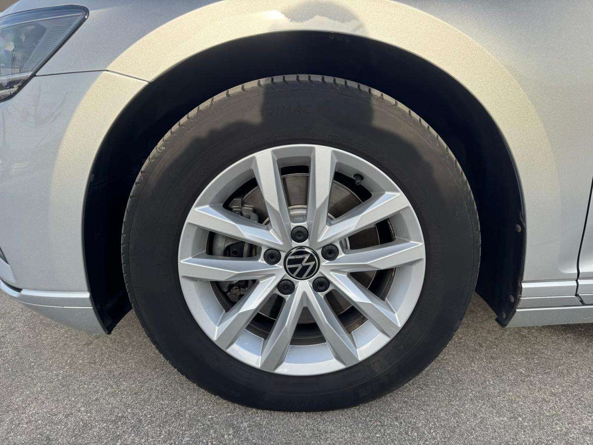 volkswagen-passat-variant-2019-diesel-1968cc
