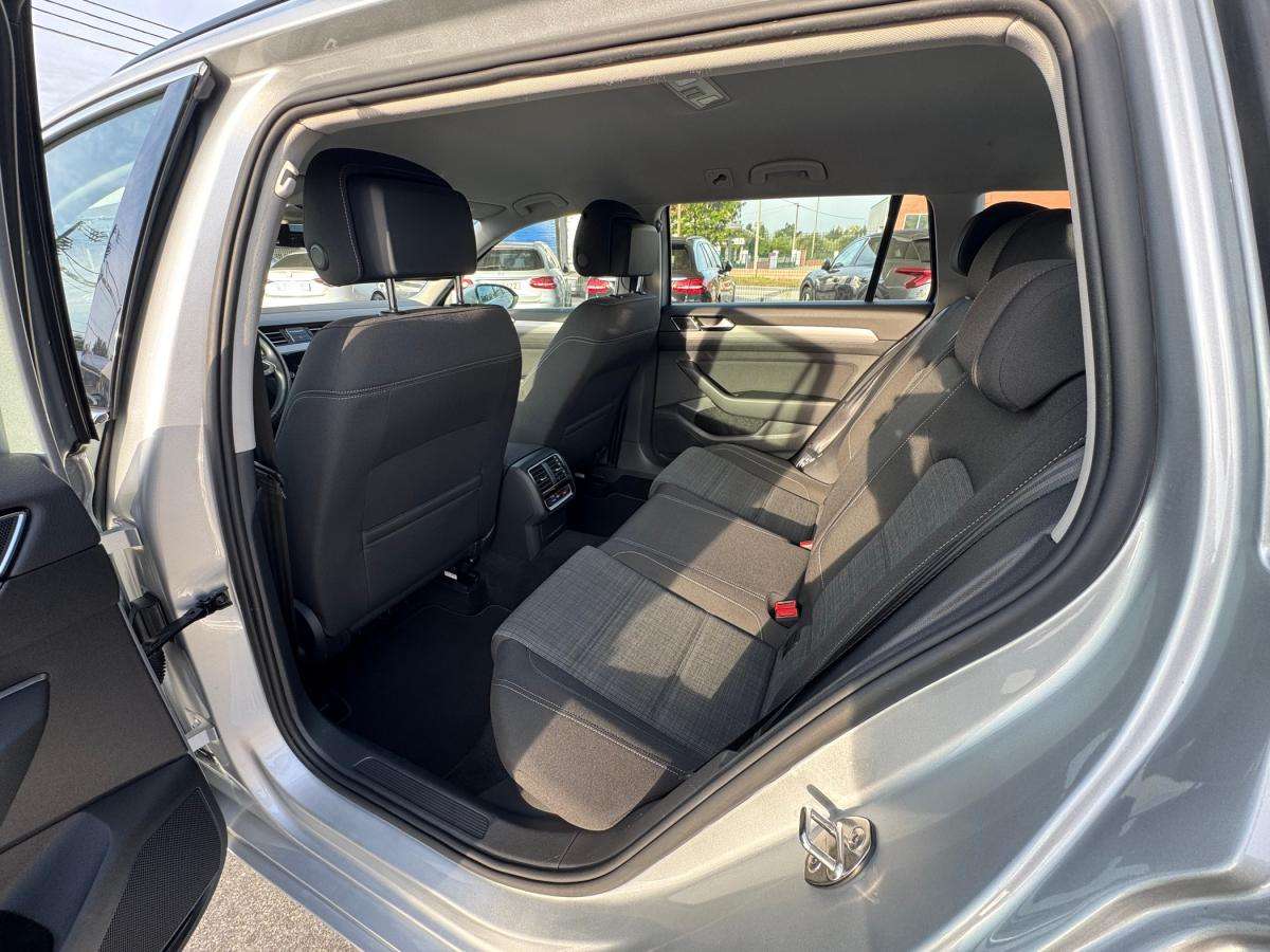 volkswagen-passat-variant-2019-diesel-1968cc