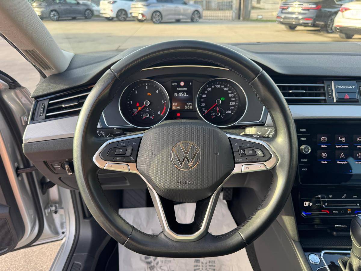 volkswagen-passat-variant-2019-diesel-1968cc
