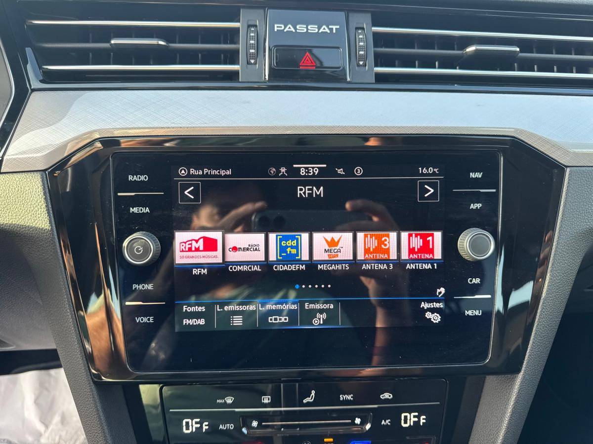 volkswagen-passat-variant-2019-diesel-1968cc