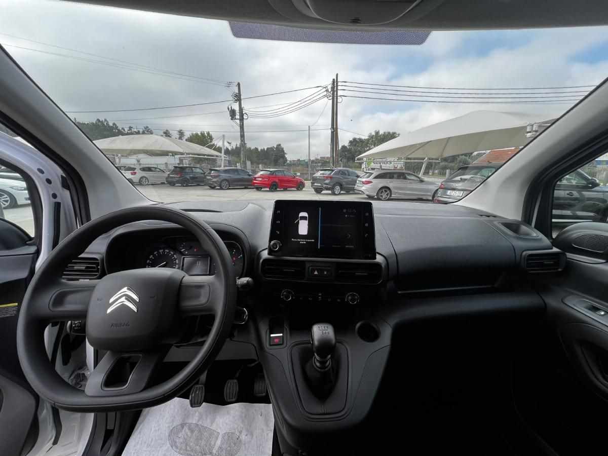 citroen-berlingo-2023-diesel-1499cc
