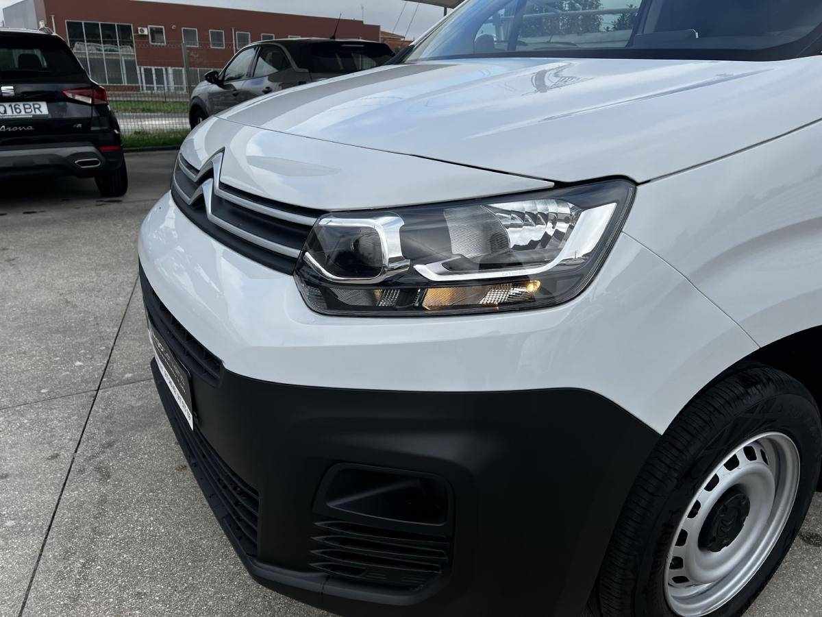 citroen-berlingo-2023-diesel-1499cc