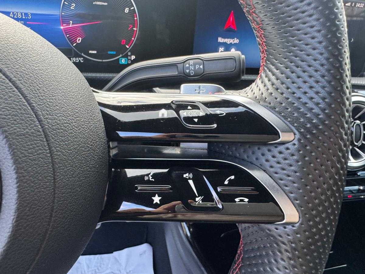 mercedes-benz-classe-a-2023-gasolina-1332cc