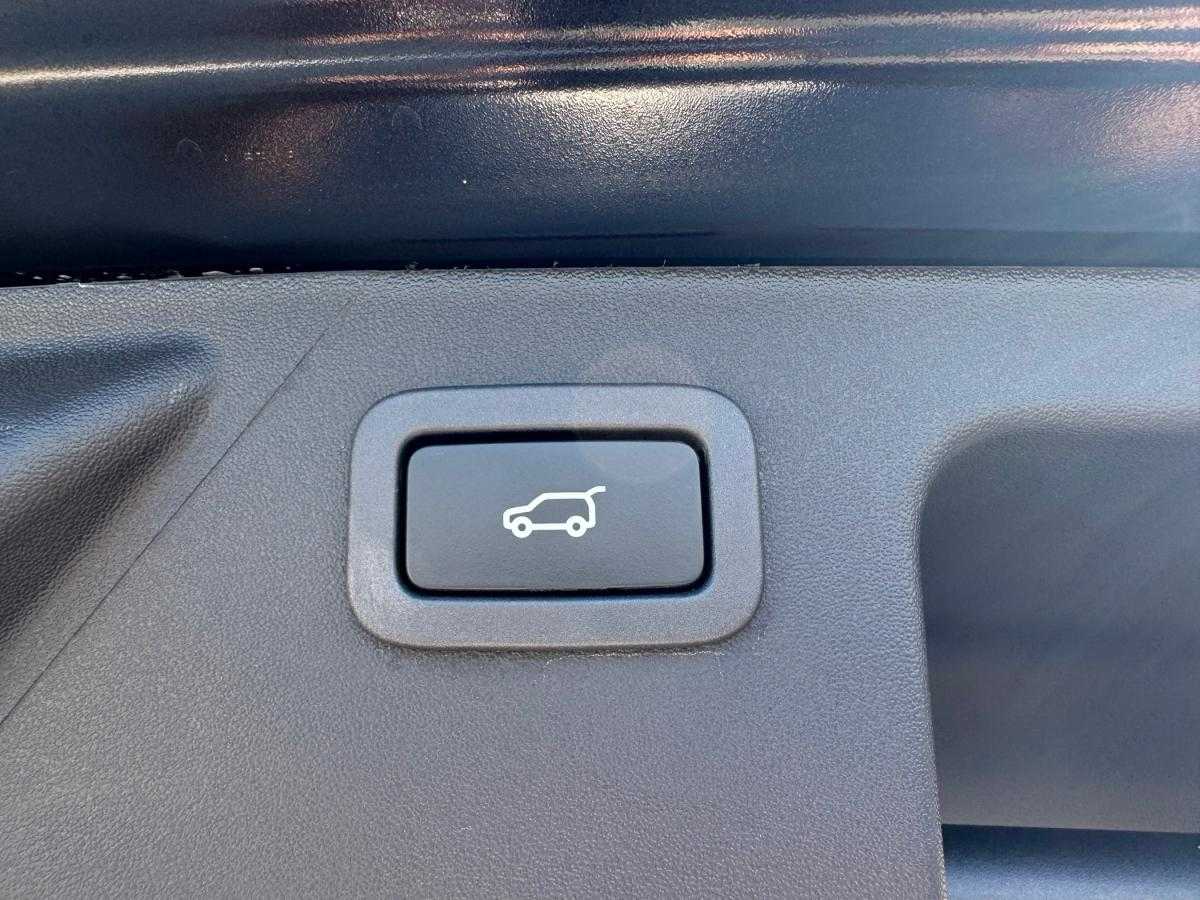 land-rover-discovery-sport-2018-diesel-1999cc