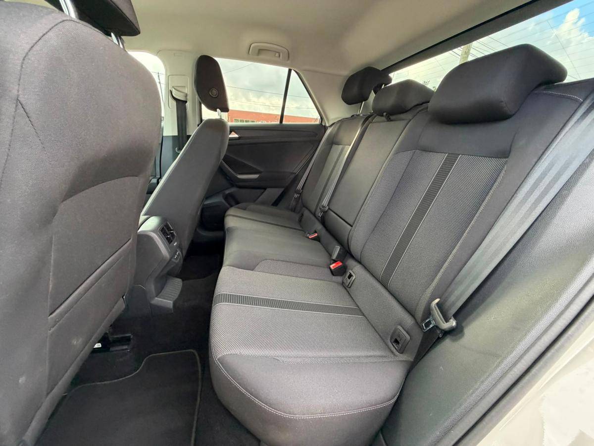 volkswagen-t-roc-2025-gasolina-999cc