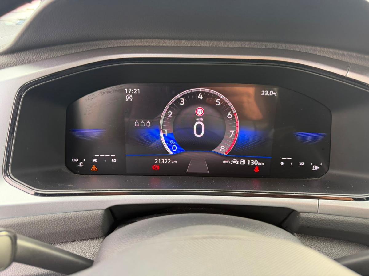 volkswagen-t-roc-2025-gasolina-999cc