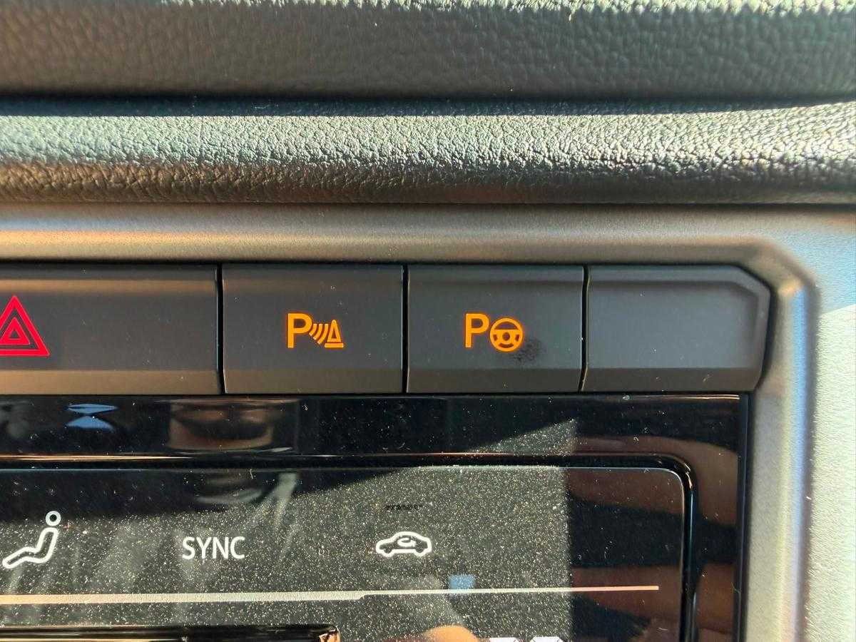 volkswagen-t-roc-2025-gasolina-999cc