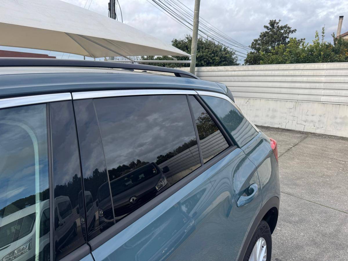 volkswagen-t-roc-2023-gasolina-999cc