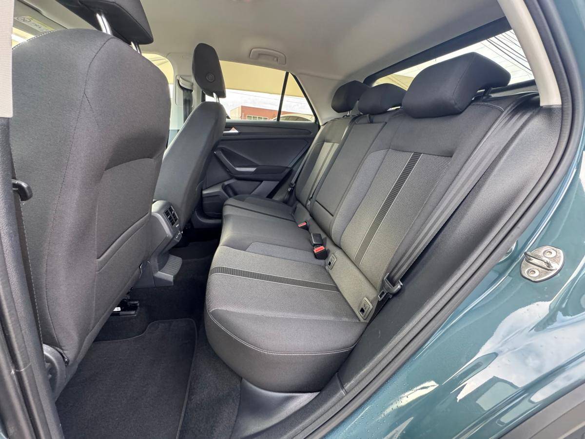 volkswagen-t-roc-2023-gasolina-999cc