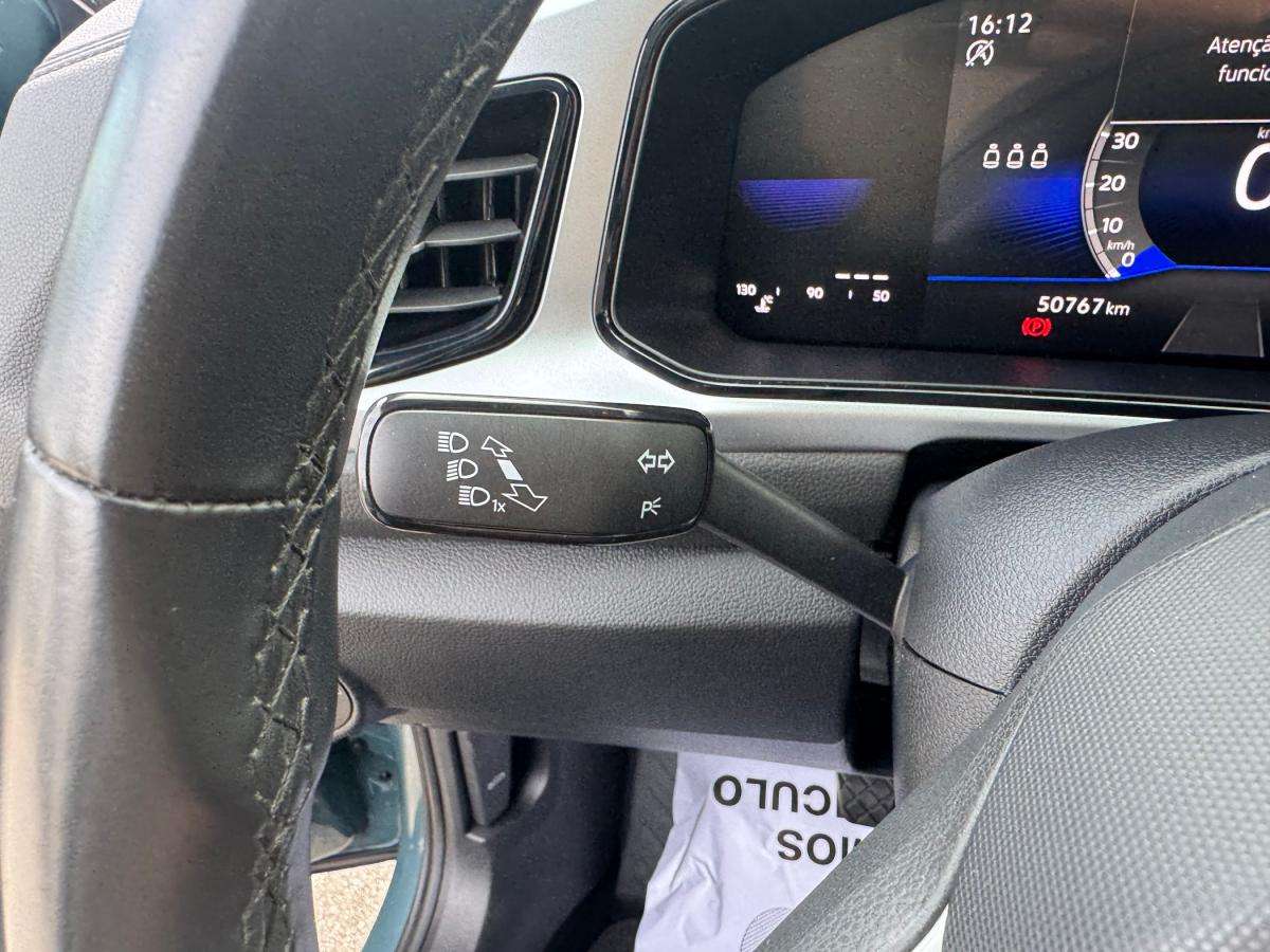 volkswagen-t-roc-2023-gasolina-999cc