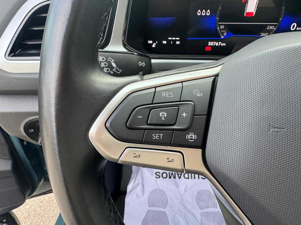 volkswagen-t-roc-2023-gasolina-999cc