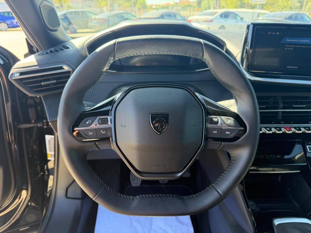 peugeot-2008-2024-gasolina-1199cc