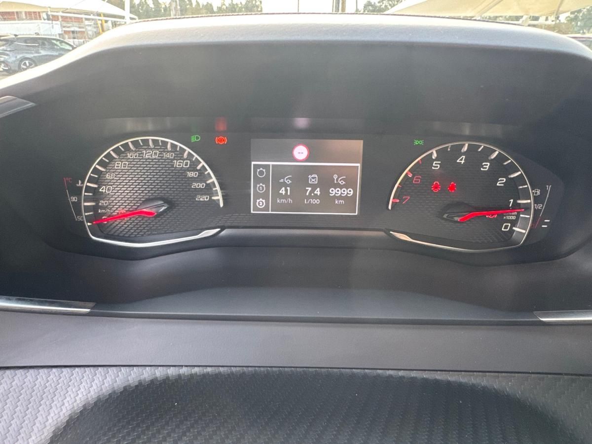 peugeot-2008-2024-gasolina-1199cc