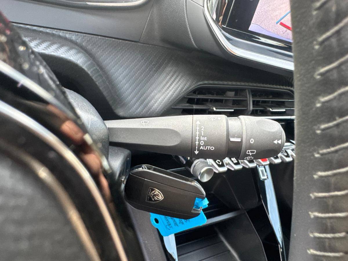 peugeot-2008-2024-gasolina-1199cc