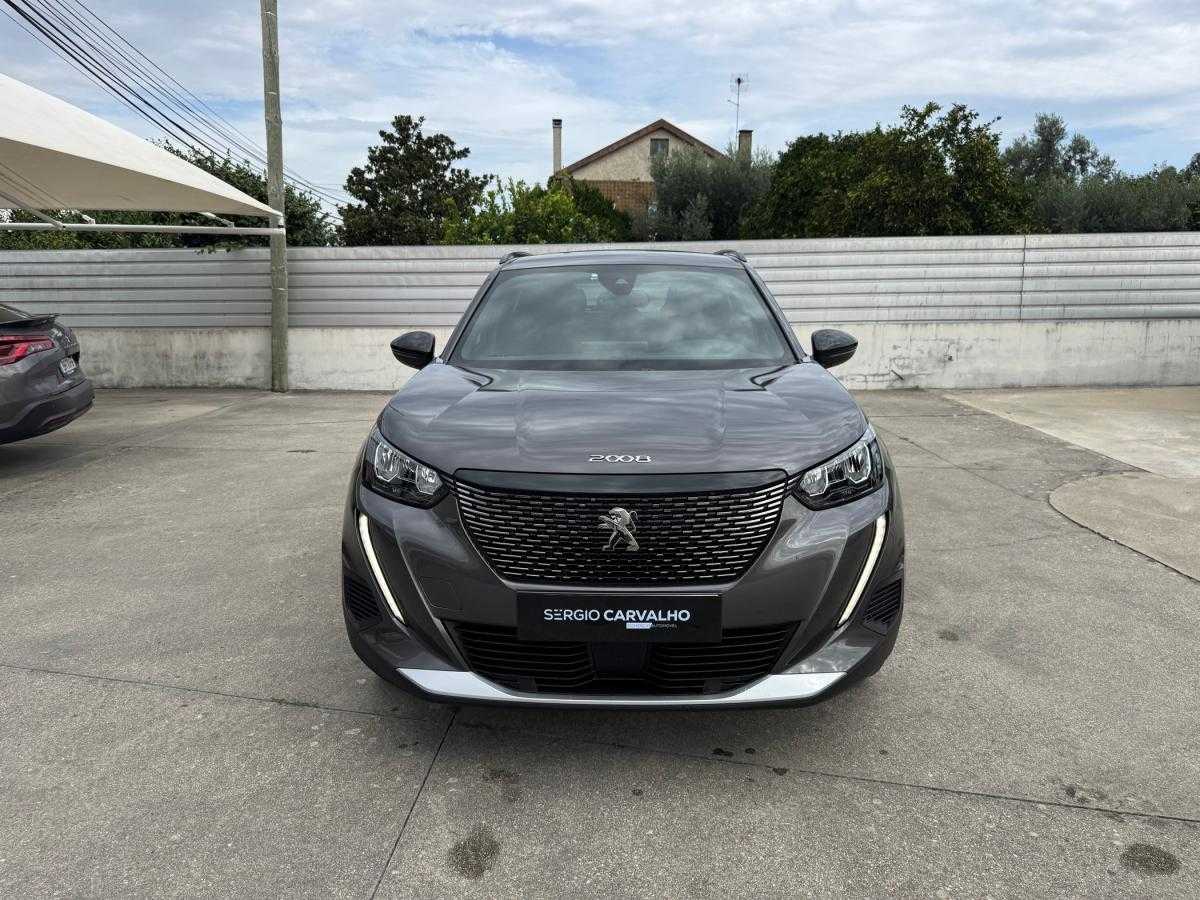peugeot-2008-2023-gasolina-1199cc