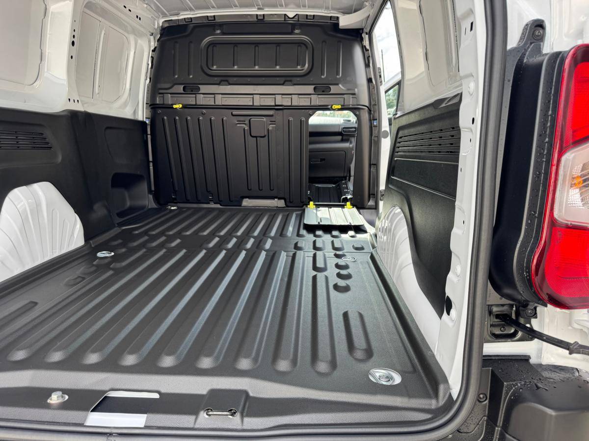 fiat-doblo-2025-diesel-1499cc