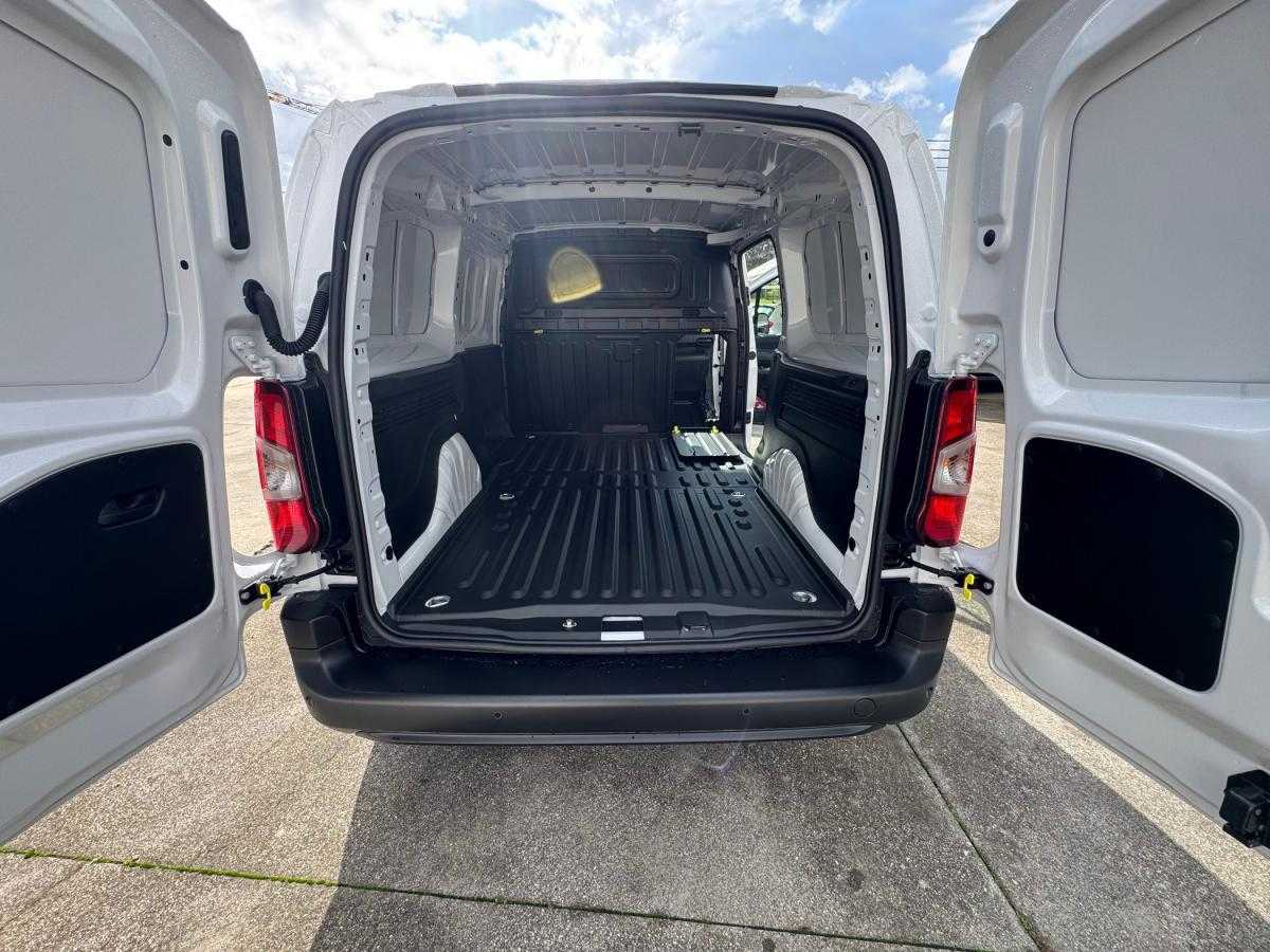 fiat-doblo-2025-diesel-1499cc