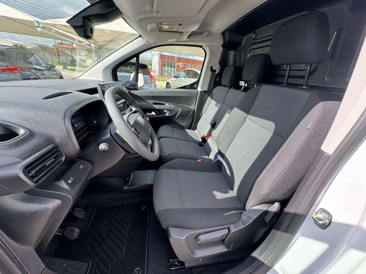 fiat-doblo-2025-diesel-1499cc