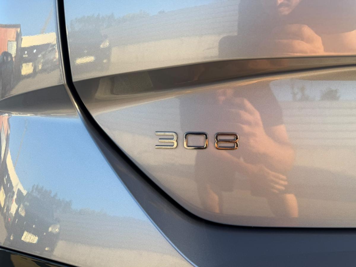 peugeot-308-2024-hibrido-a-gasolina-1598cc