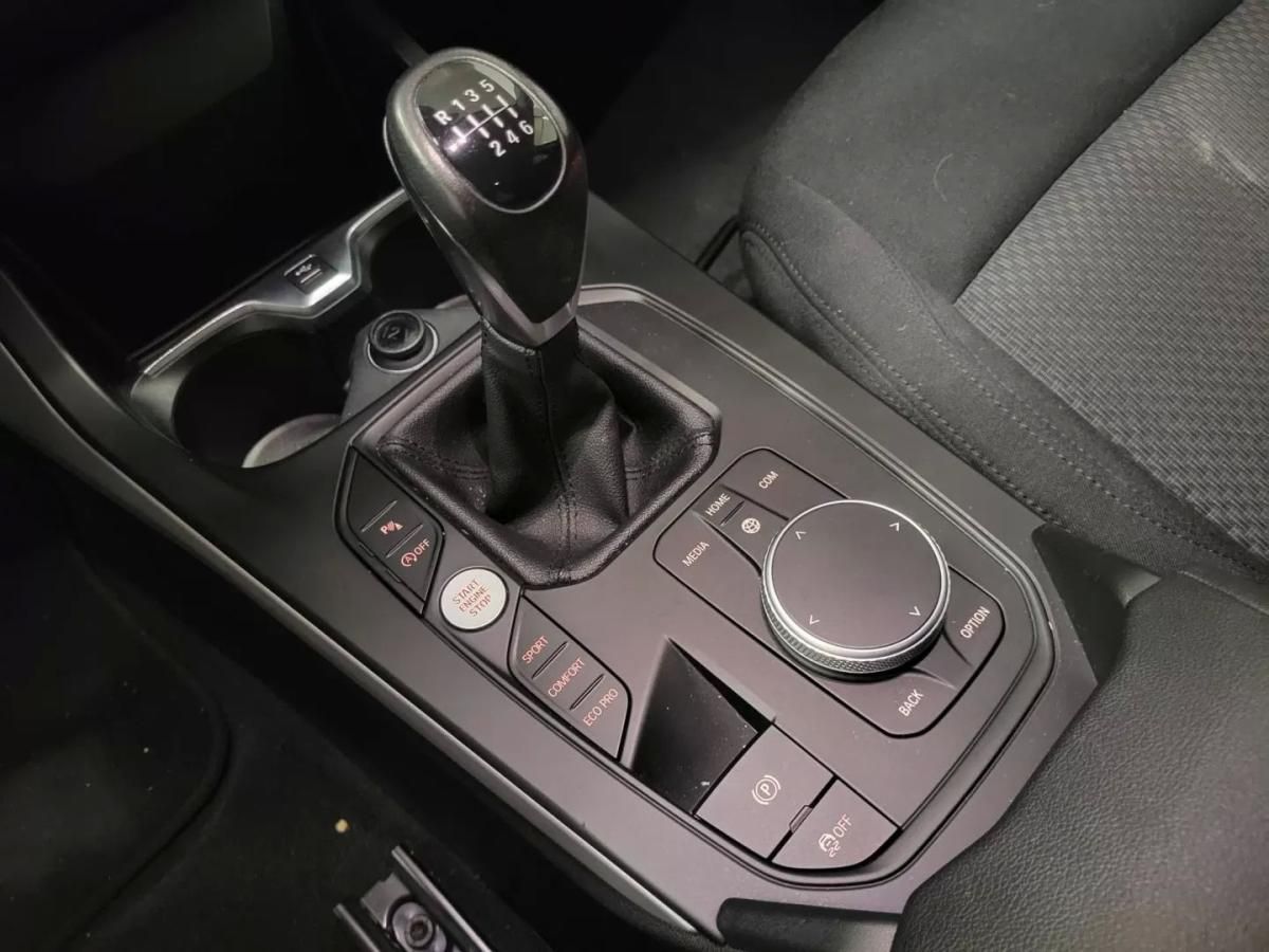 bmw-serie-1-2022-gasolina-1499cc