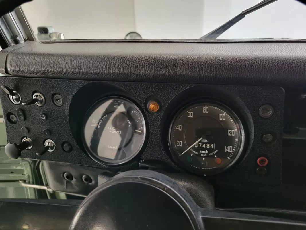 land-rover-series-1973-diesel-2285cc