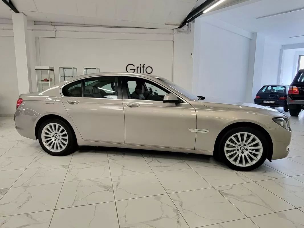 bmw-serie-7-2009-diesel-2993cc