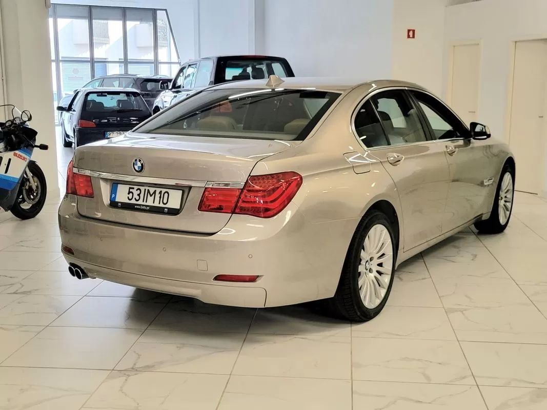 bmw-serie-7-2009-diesel-2993cc