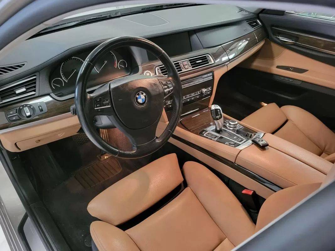 bmw-serie-7-2009-diesel-2993cc