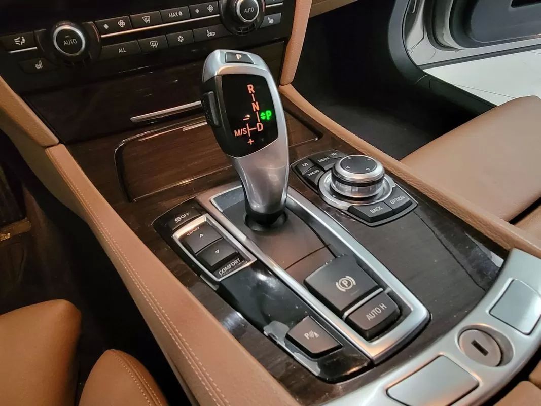 bmw-serie-7-2009-diesel-2993cc