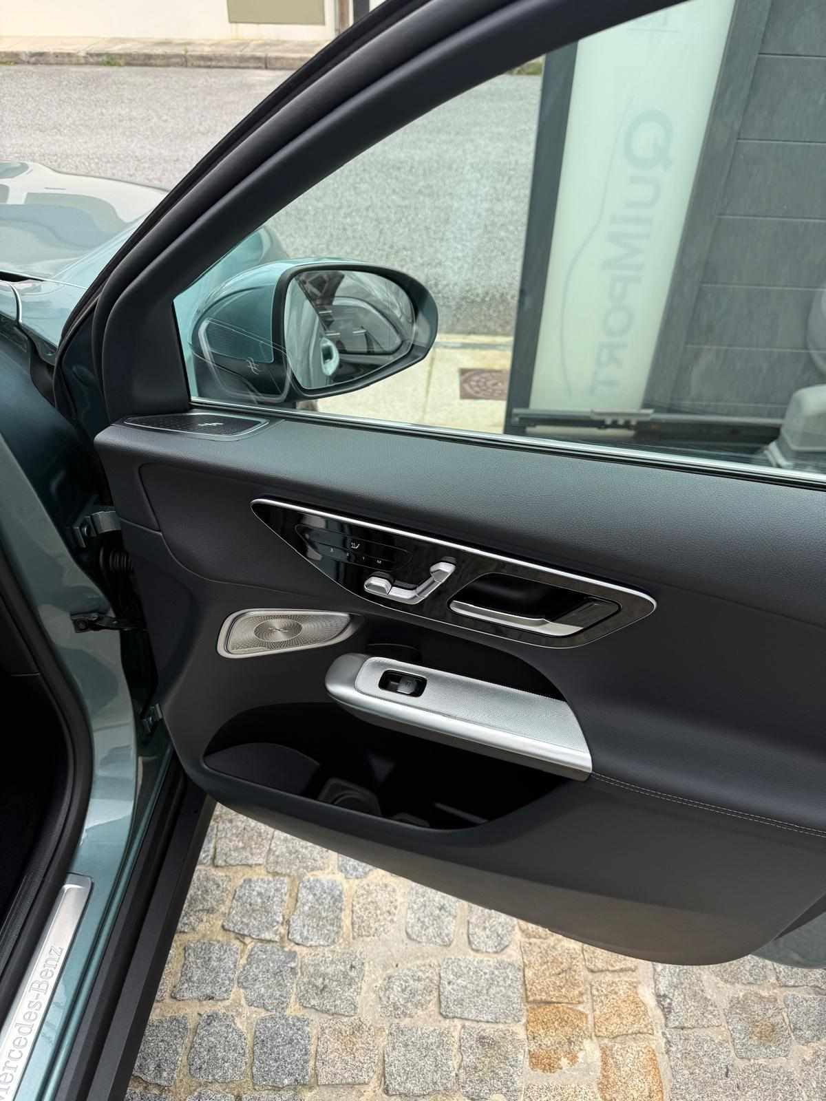 mercedes-benz-glc-300-de-4matic-2025-diesel-1993cc