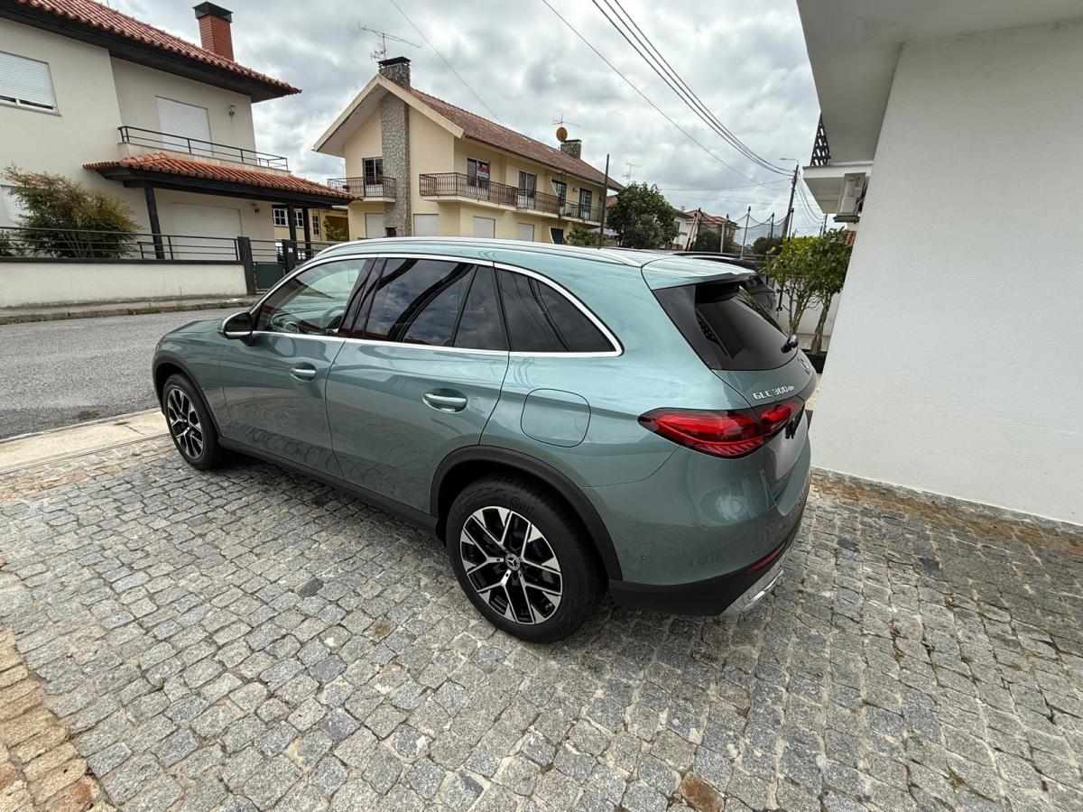 mercedes-benz-glc-300-de-4matic-2025-diesel-1993cc