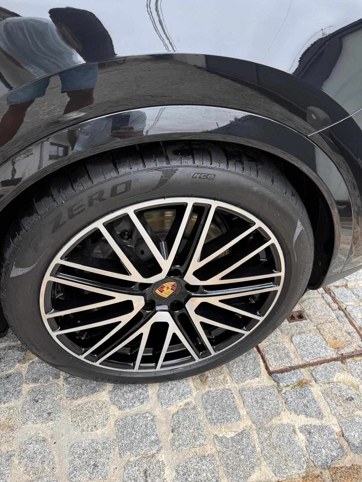 porsche-cayenne-e-hybrid-2026-gasolina-2995cc